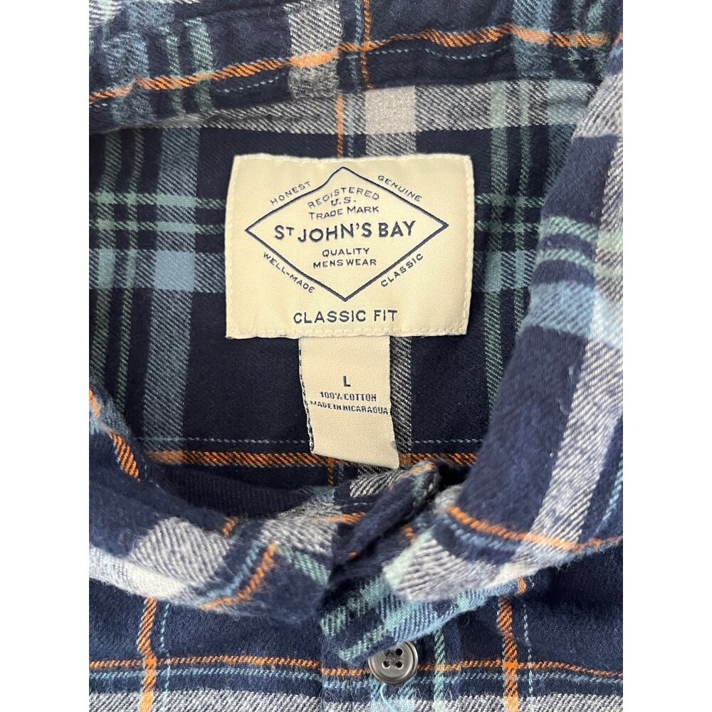 St Johns Bay Flannel Button Up Shirt Mens L Navy Plaid 100% Cotton - Picture 4 of 6